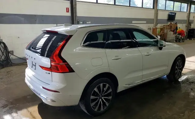 VOLVO XC60 2026