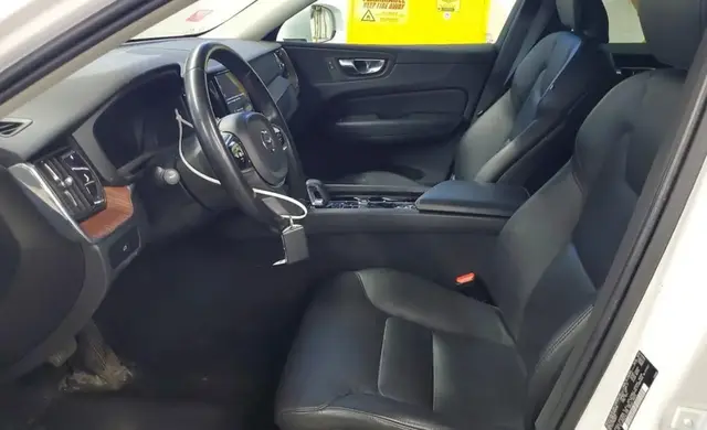 VOLVO XC60 2026