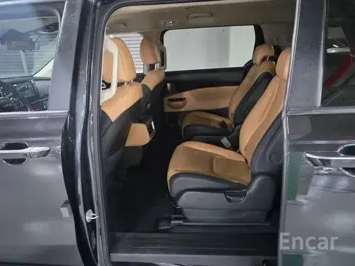 KIA CARNIVAL IV PRESTIGE 2023