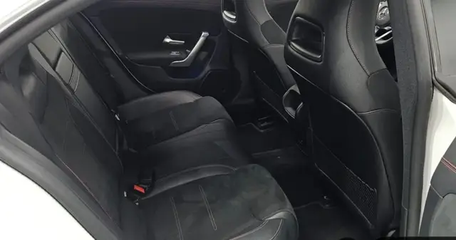 MERCEDES-BENZ CLA КЛИМАТ-КОНТРОЛЬ КРУИЗ-КОНТРОЛЬ ЭЛЕКТРО СИДЕНЬЯ КАМЕРА ЗАДНЕГО ВИДА АМБИЕНТ ЛЮК 2022