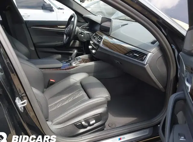 BMW 5 SERIES 2023