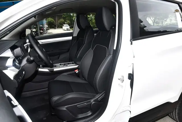 GEELY BINYUE 2026
