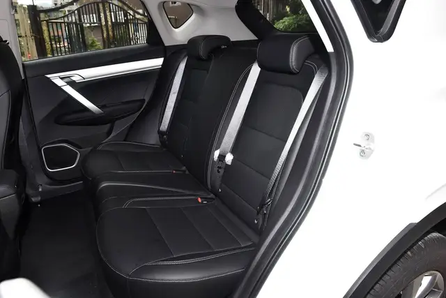 GEELY BINYUE 2026