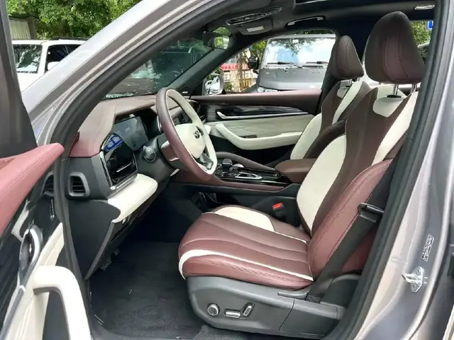 GEELY MONJARO 2021