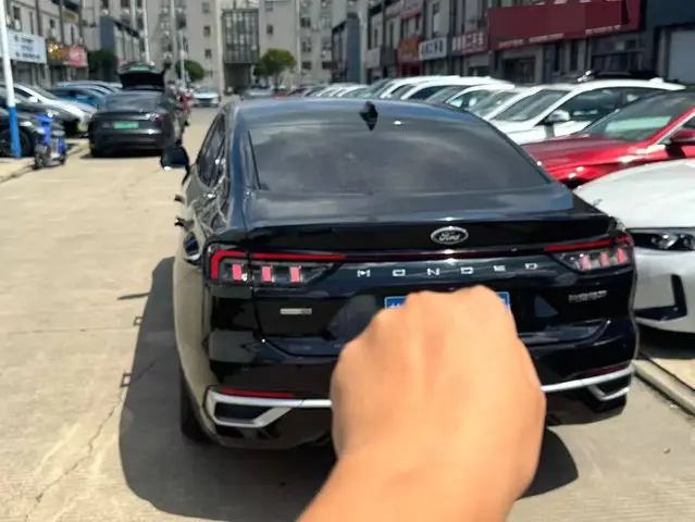 FORD MONDEO LUXURY 2022
