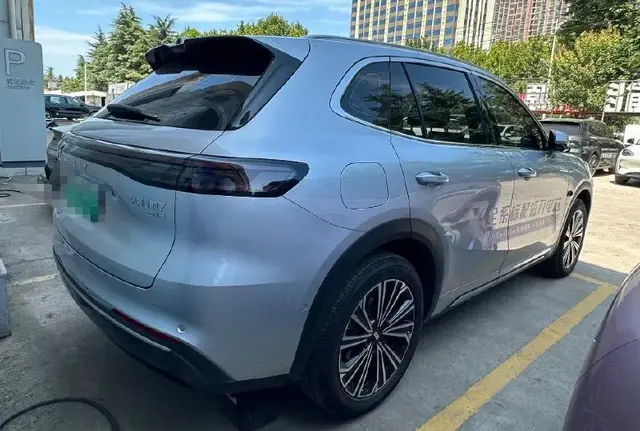 GEELY GALAXY STARSHIP 7 2025