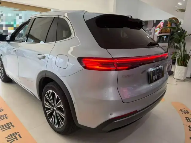 GEELY GALAXY STARSHIP 7 2025
