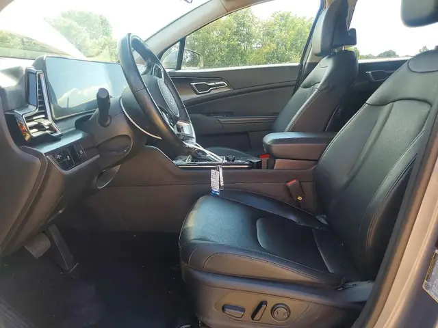 KIA SPORTAGE EX 2023