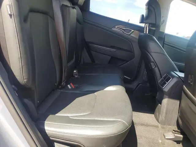 KIA SPORTAGE EX 2023
