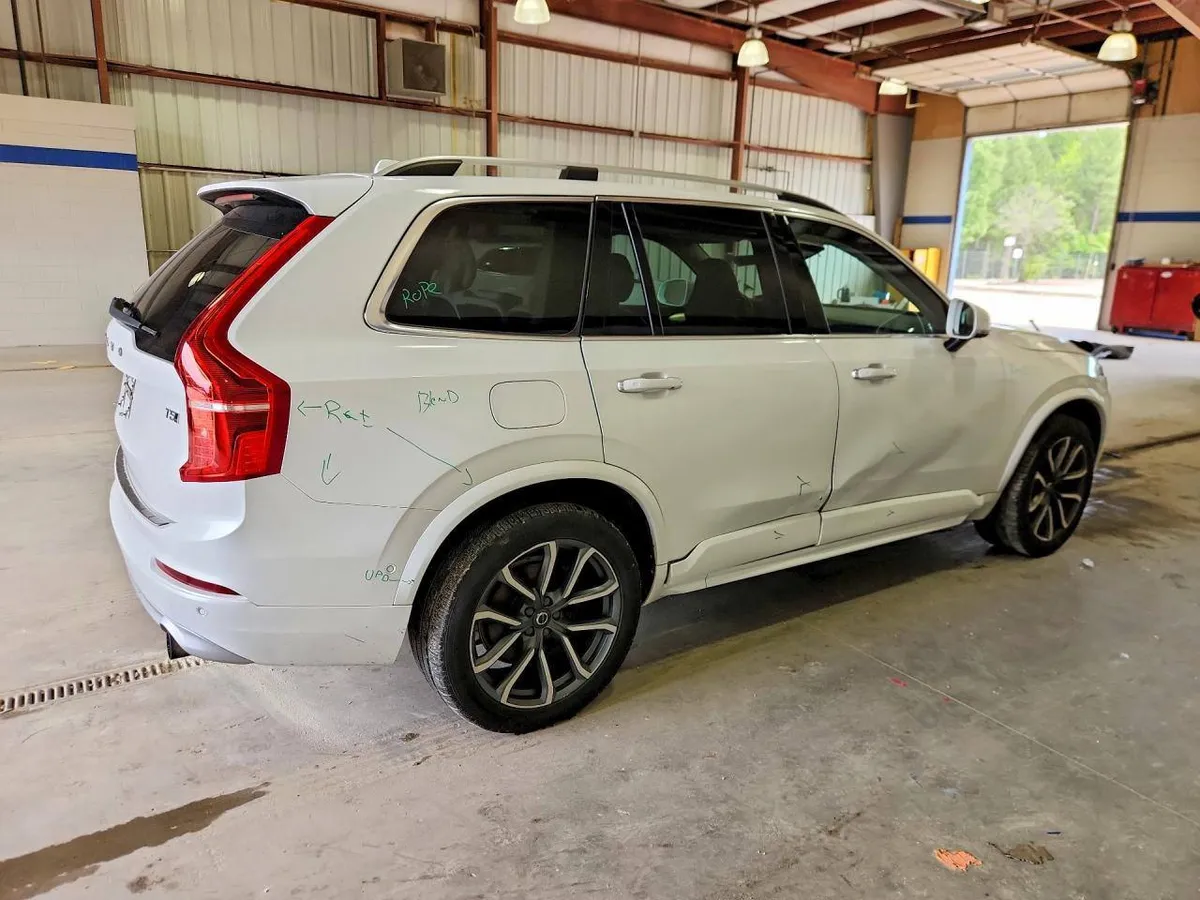 VOLVO XC90 2017