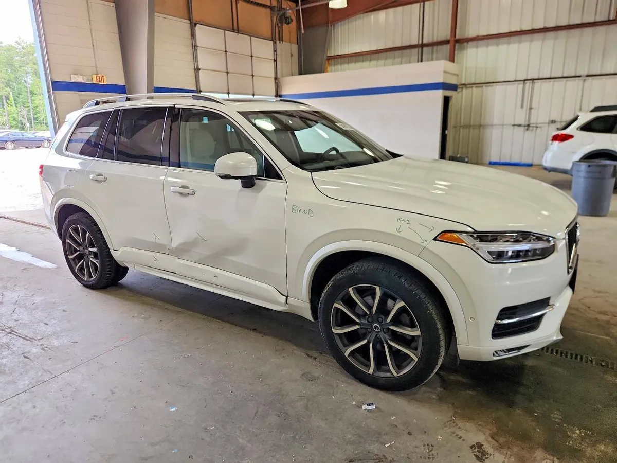 VOLVO XC90 2017