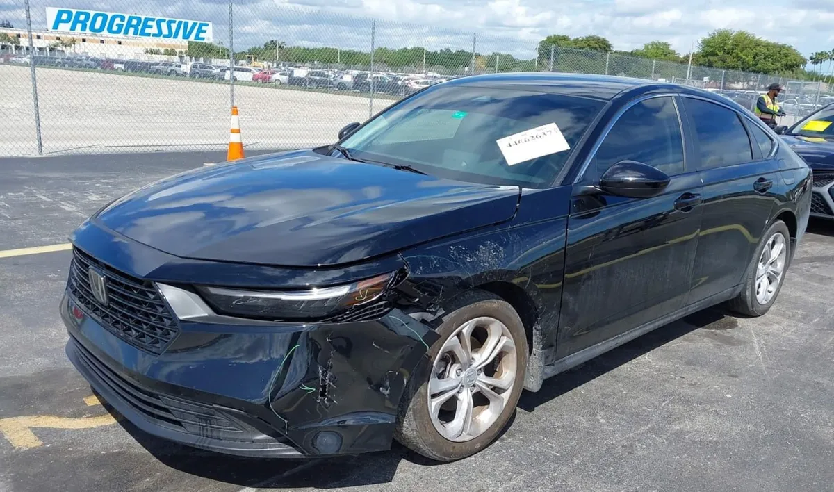 HONDA ACCORD LX 2024