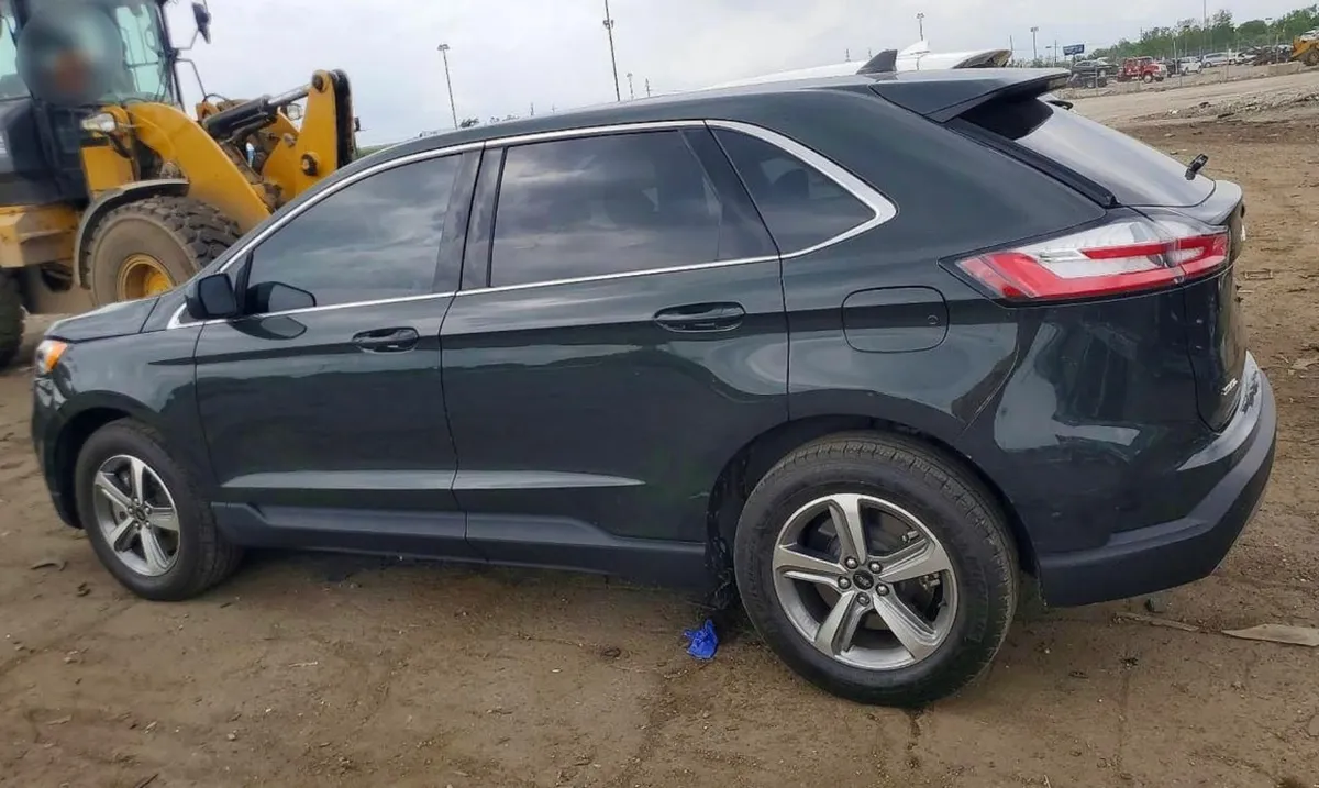 FORD EDGE SEL 2023