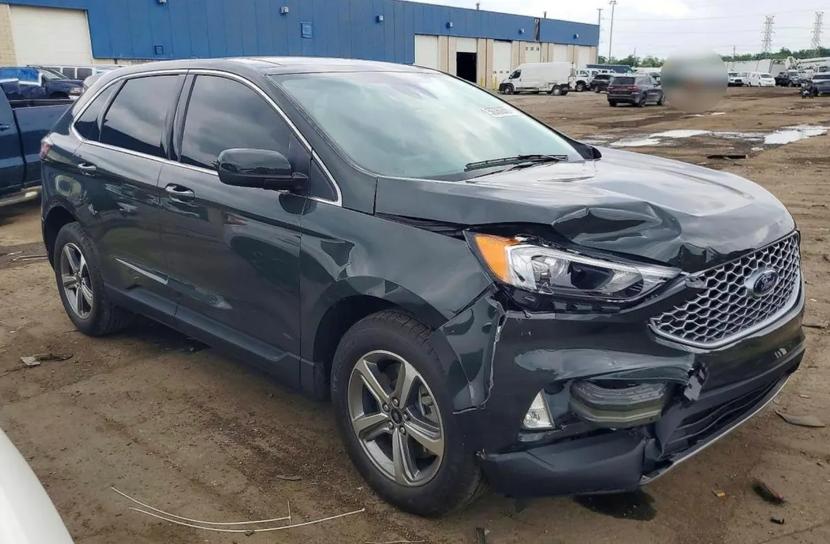 FORD EDGE SEL 2023