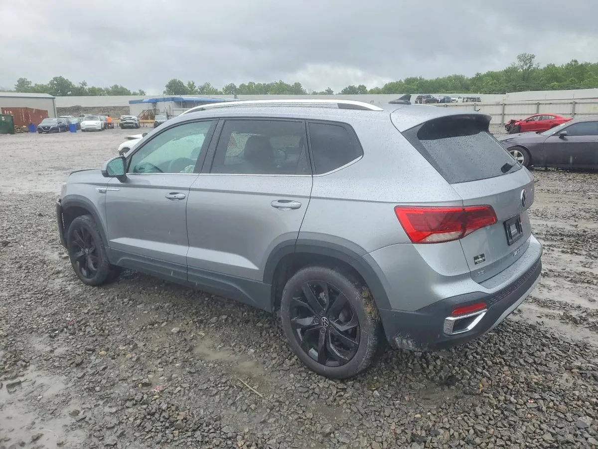 VOLKSWAGEN TAOS SE 2022