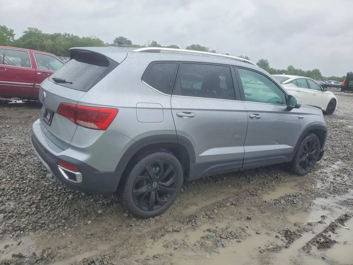 VOLKSWAGEN TAOS SE 2022