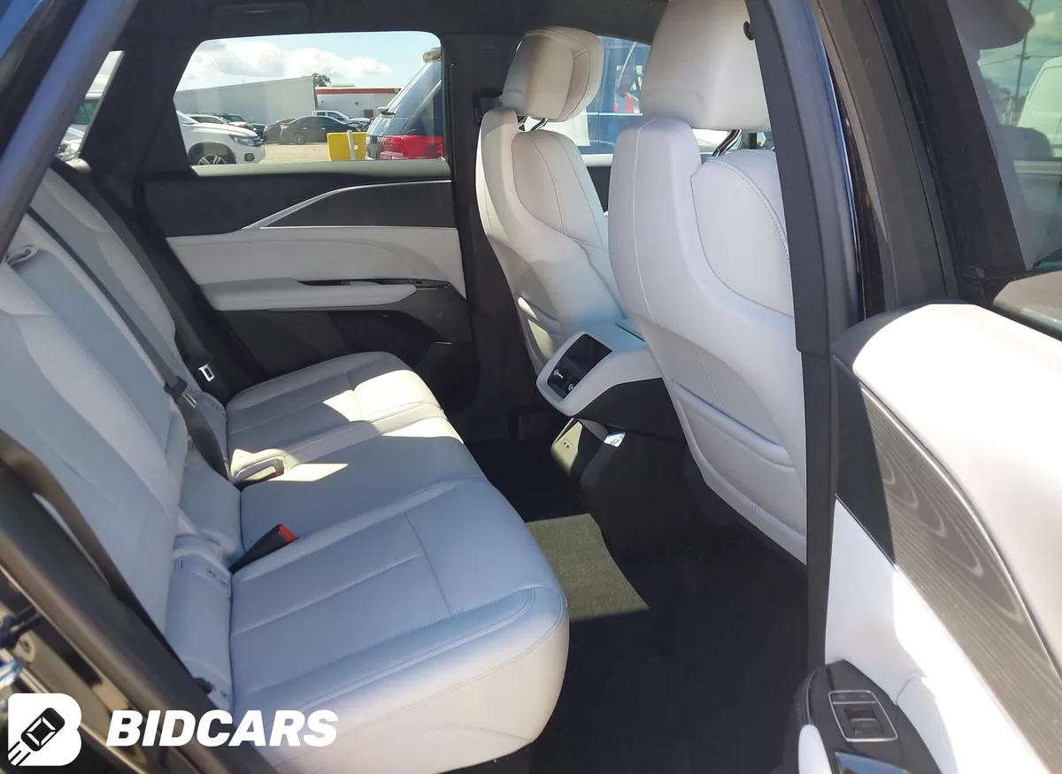 CADILLAC LYRIQ SPORT 2025