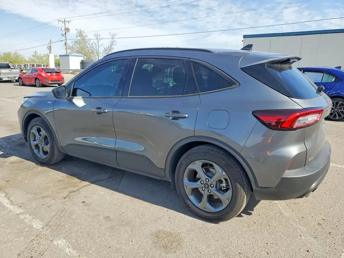 FORD ESCAPE 2025