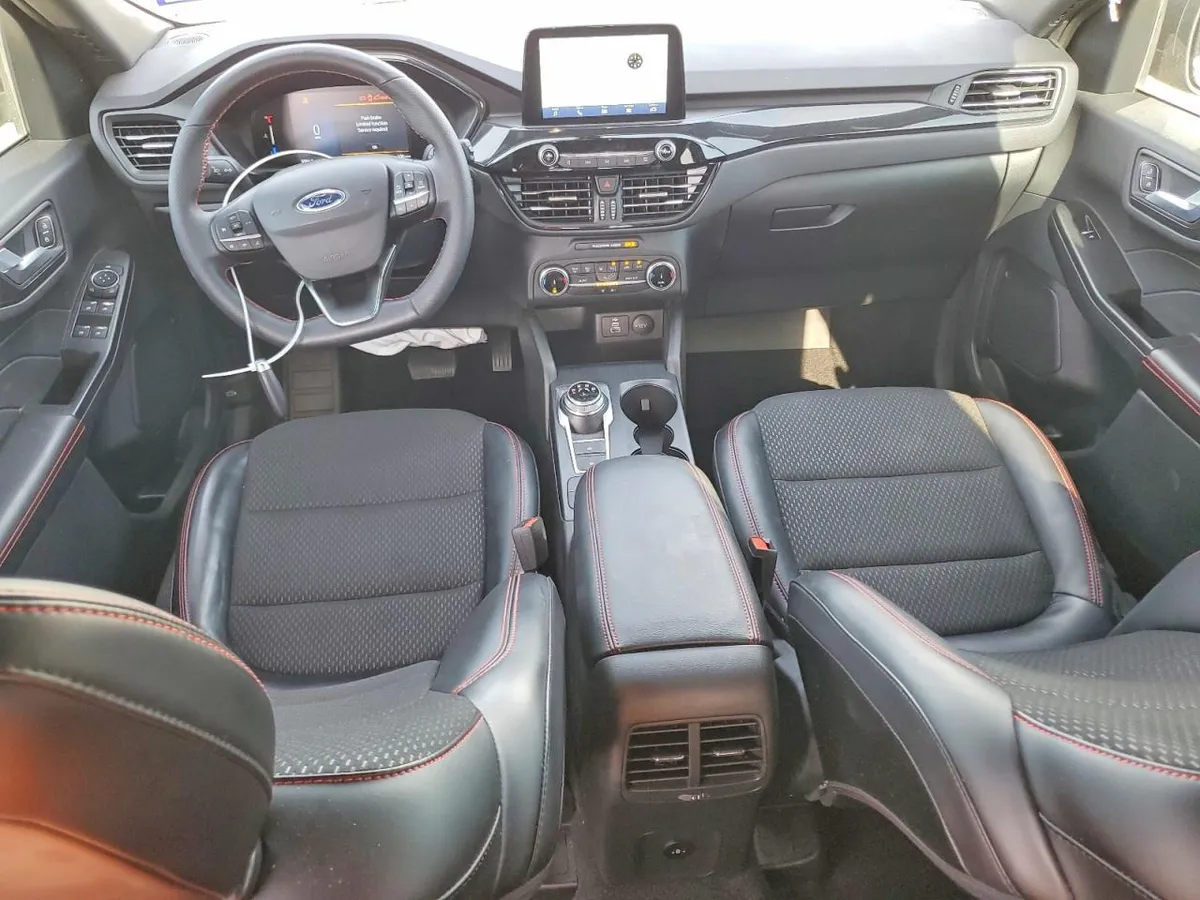 FORD ESCAPE 2025
