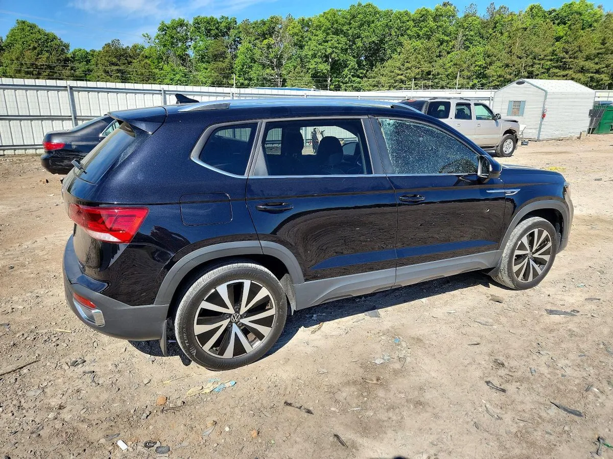 VOLKSWAGEN TAOS SE 2023