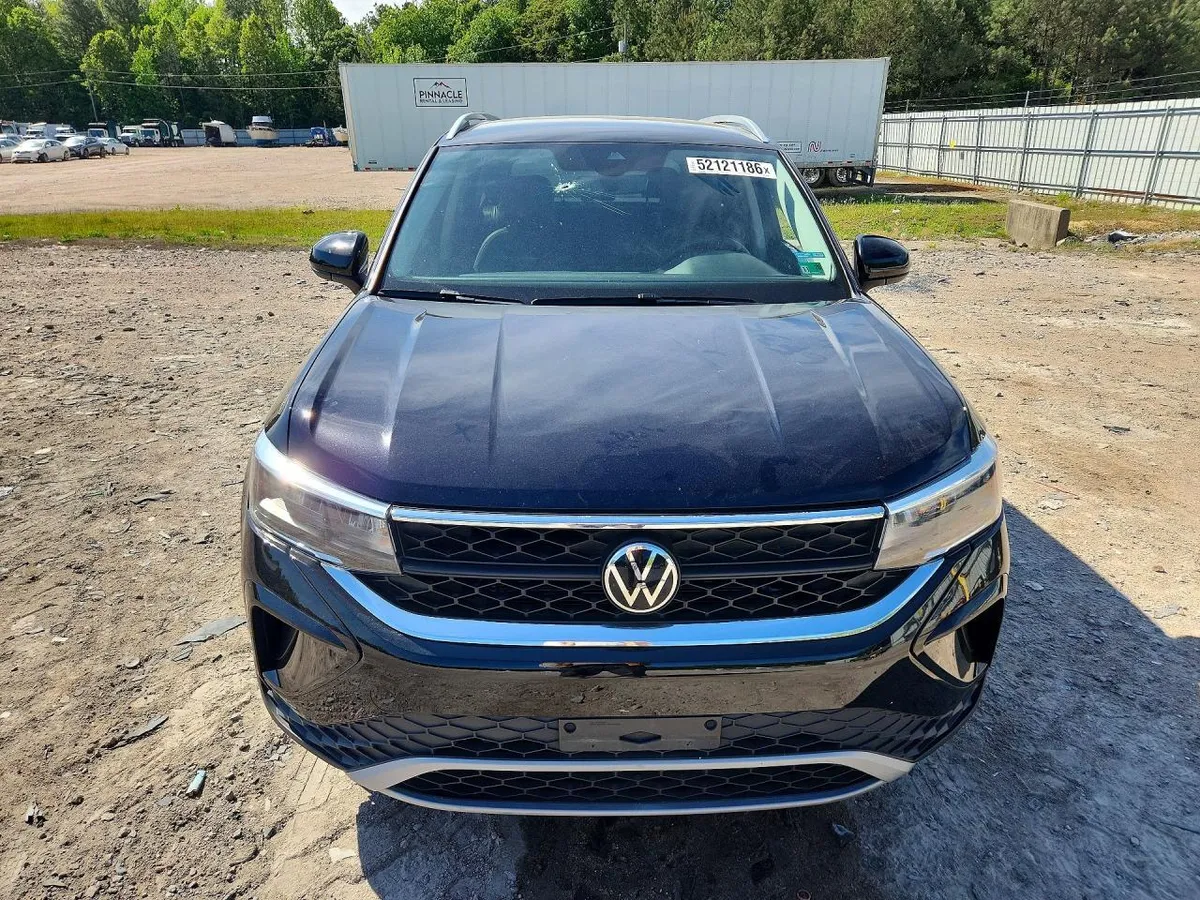 VOLKSWAGEN TAOS SE 2023