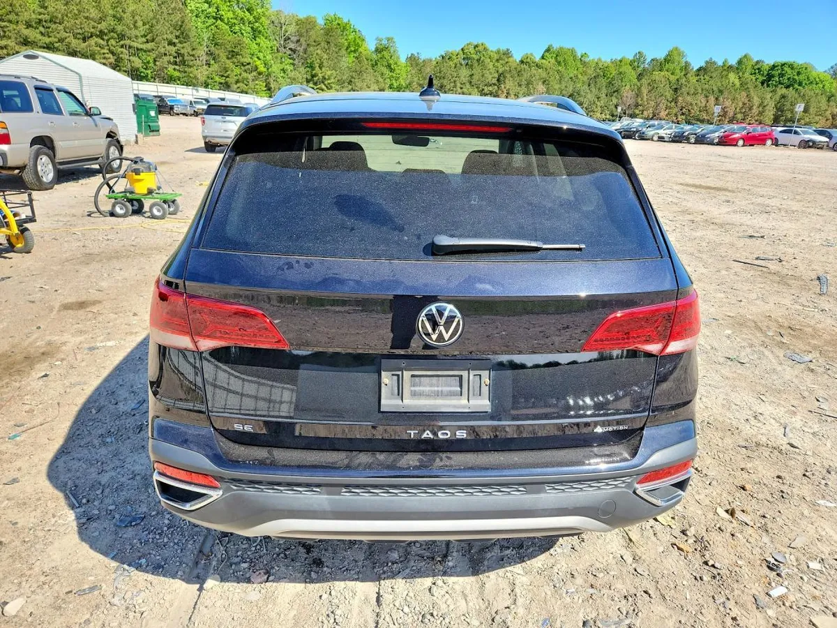 VOLKSWAGEN TAOS SE 2023