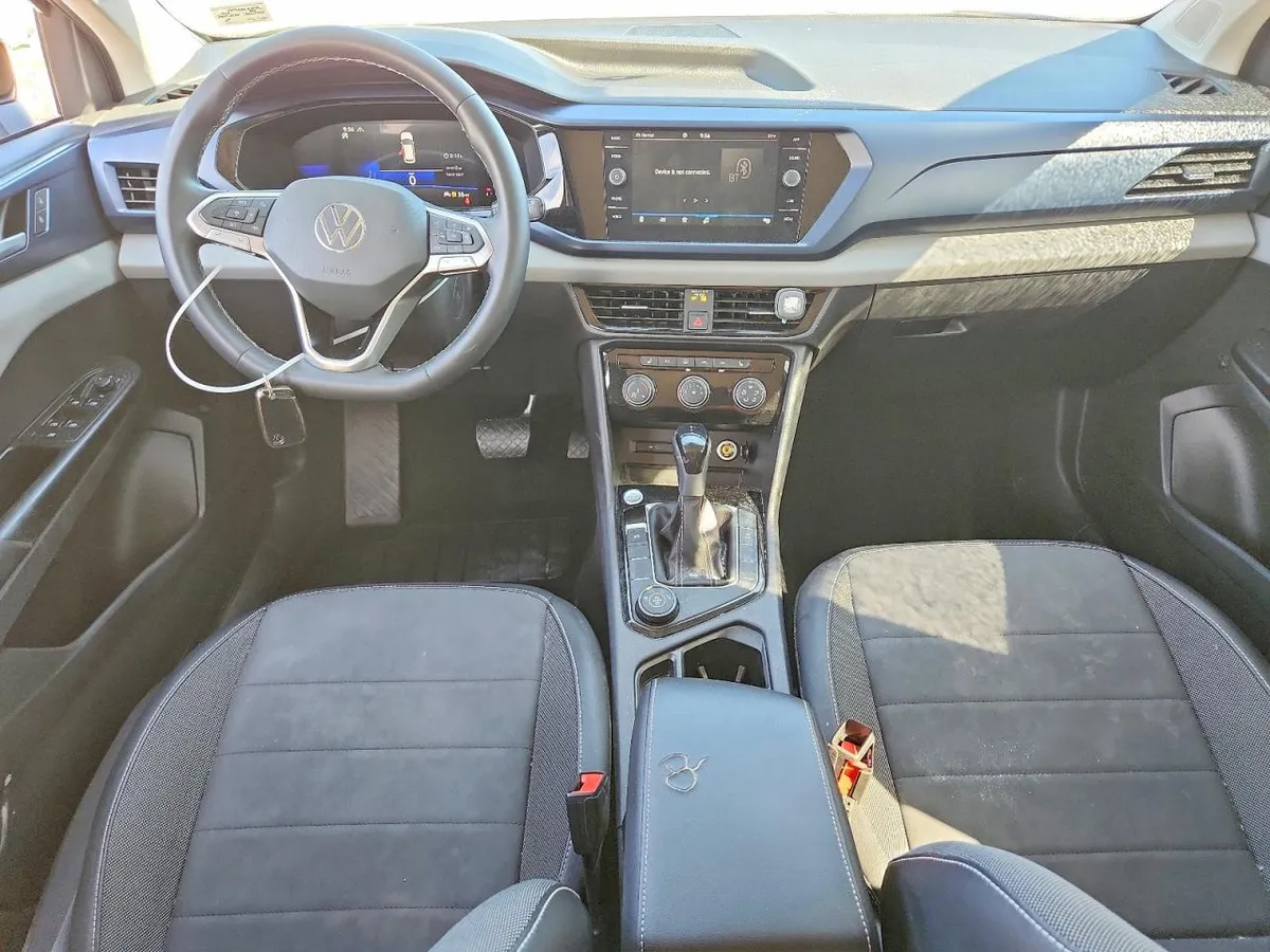 VOLKSWAGEN TAOS SE 2023