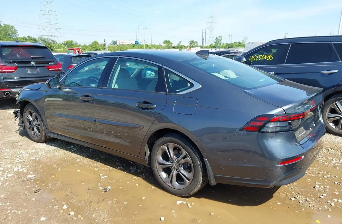 HONDA ACCORD EX 2023