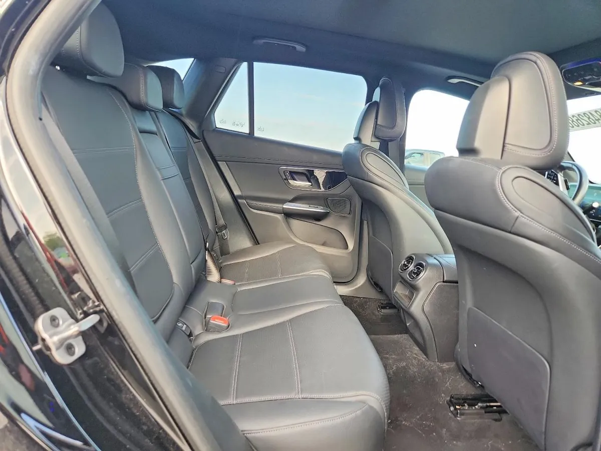 MERCEDES-BENZ GLC 2023