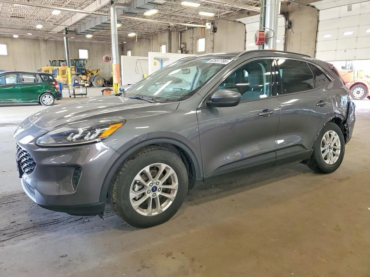 FORD ESCAPE SE 2021