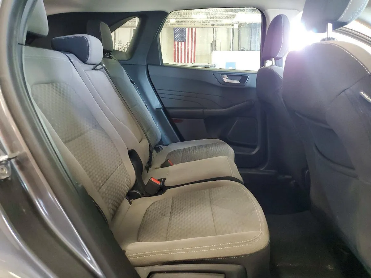 FORD ESCAPE SE 2021