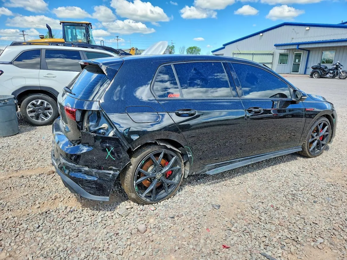 VOLKSWAGEN GOLF SЕ 2024