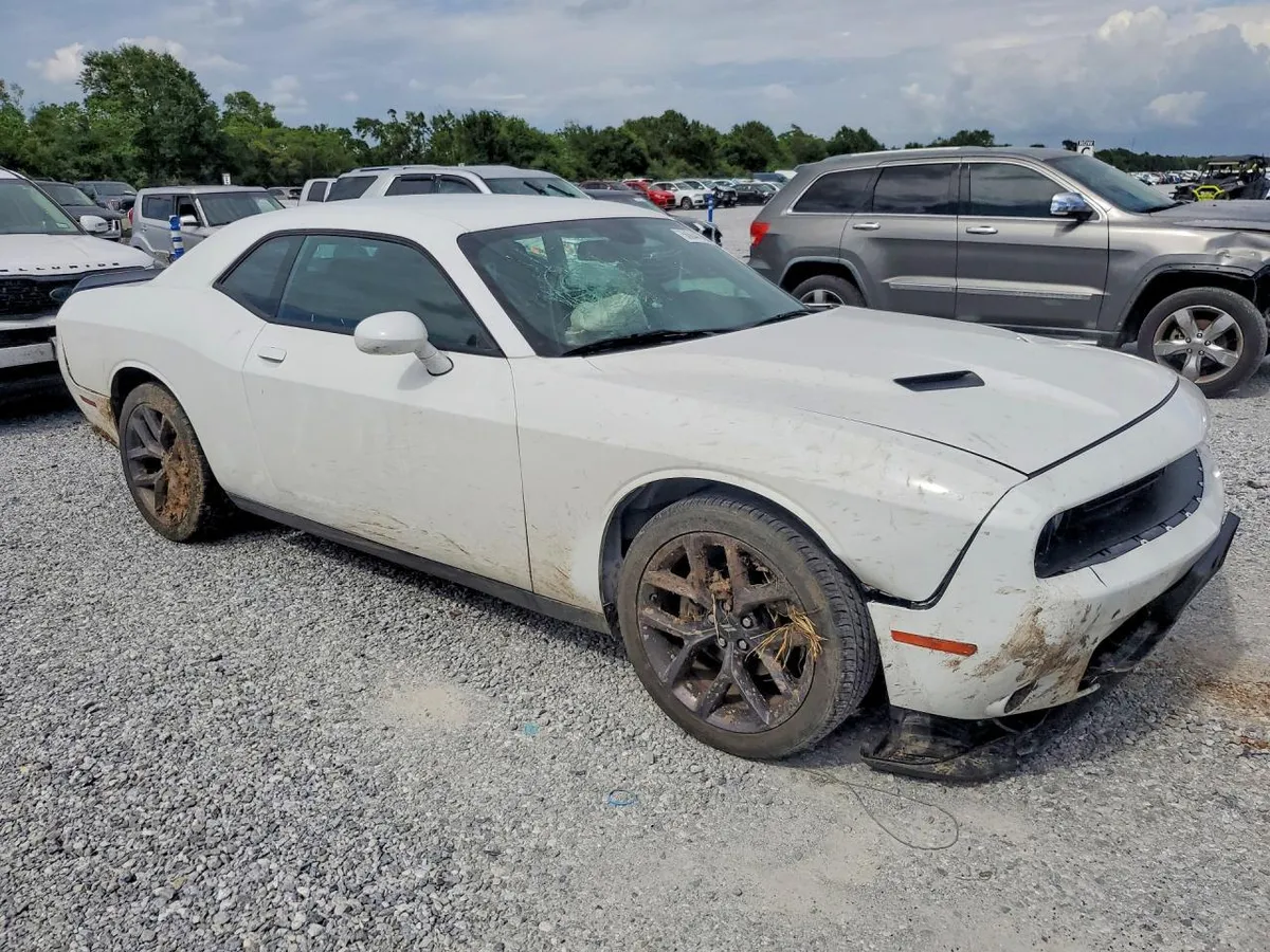 DODGE CHALLENGER SXT 2022