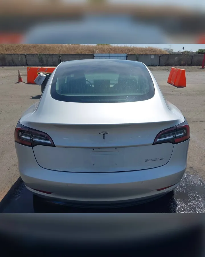 TESLA MODEL 3 2018