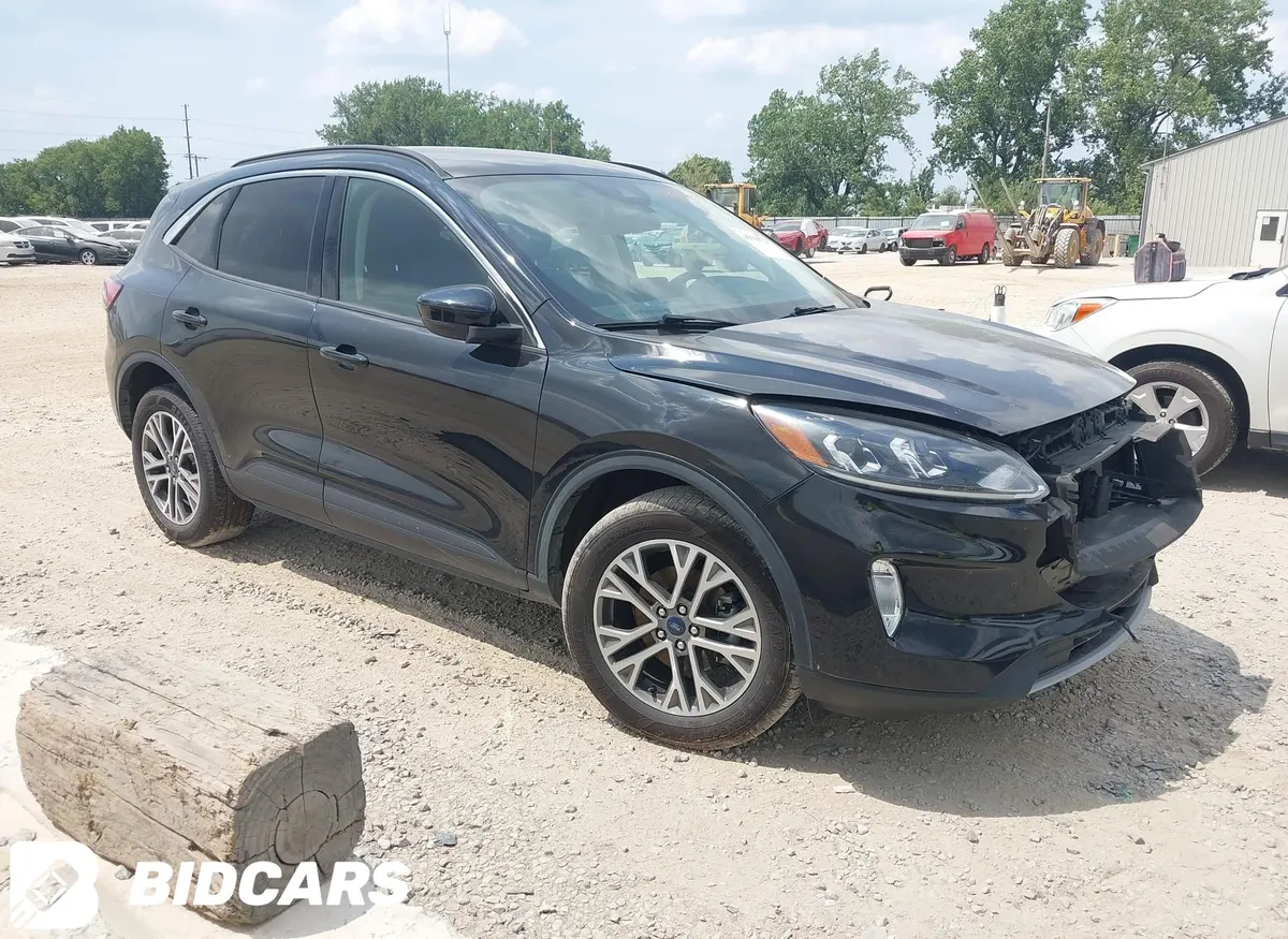 FORD ESCAPE SEL 2021