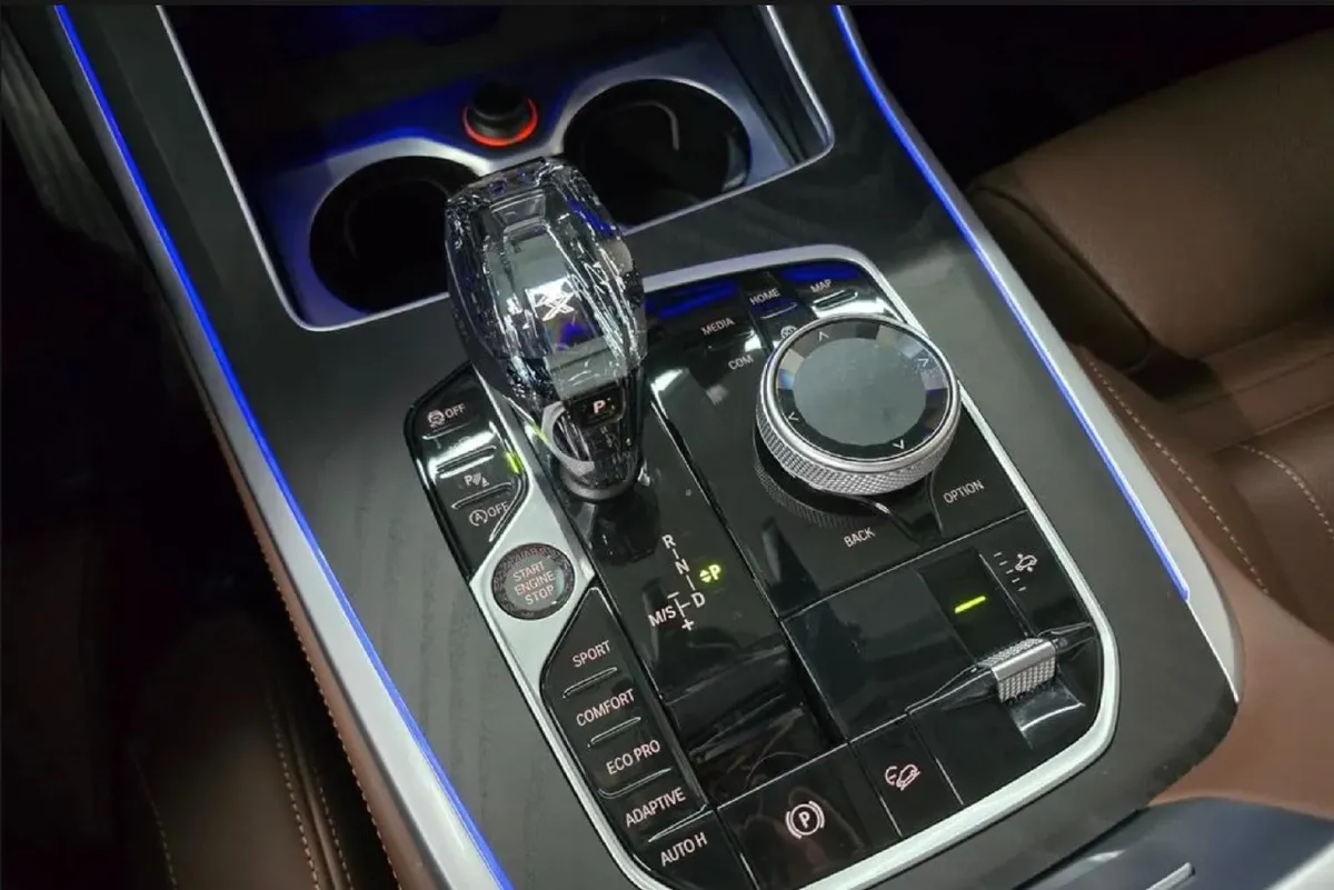 BMW X7 DESIGN PURE EXELLENCE ( ПНЕВМОПОДВЕСКА КАМЕРЫ 360 ПРОЕКЦИЯ BOWERS&WILKINS МОНИТОРЫ ЗАДНЕГО РЯДА ) 2022
