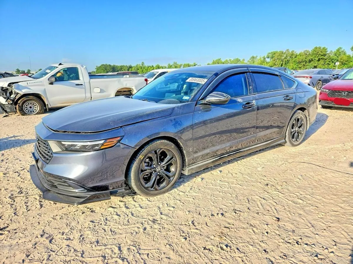 HONDA ACCORD ЕХ 2023