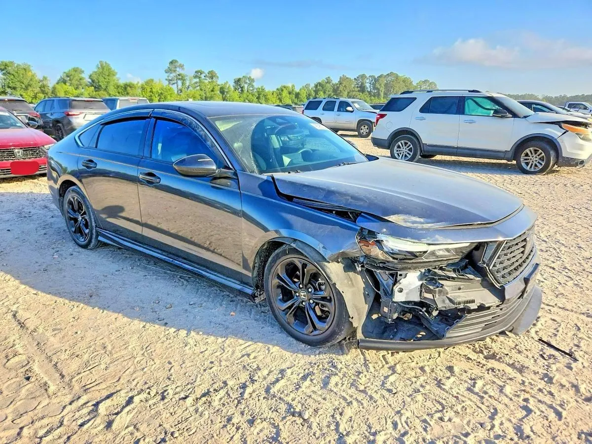 HONDA ACCORD ЕХ 2023