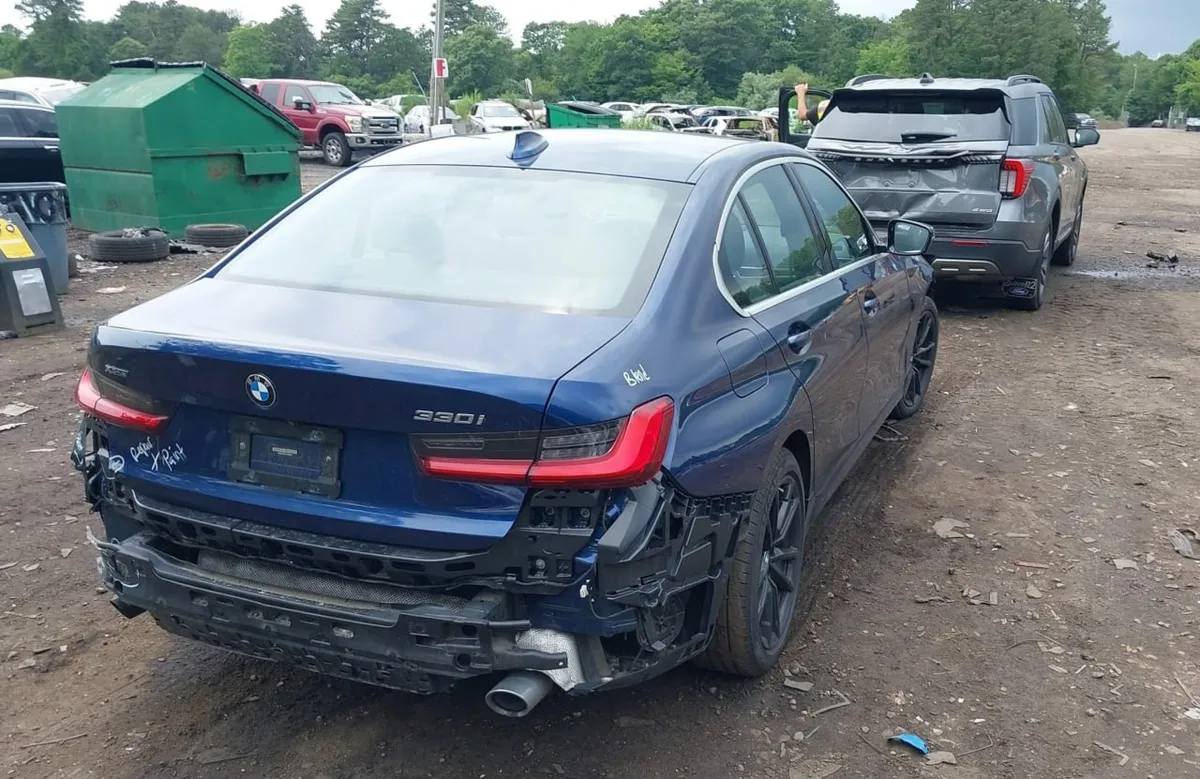 BMW 330XI 2019