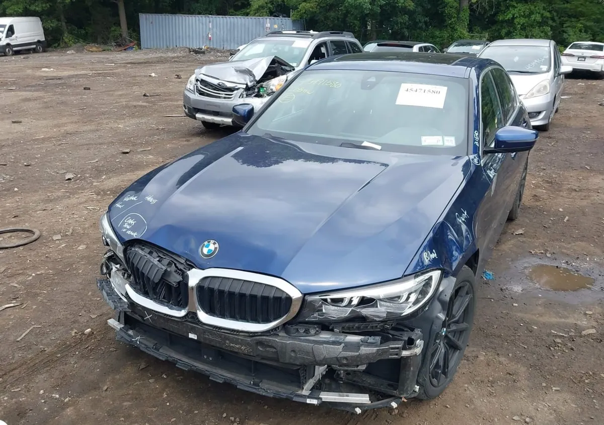 BMW 330XI 2019