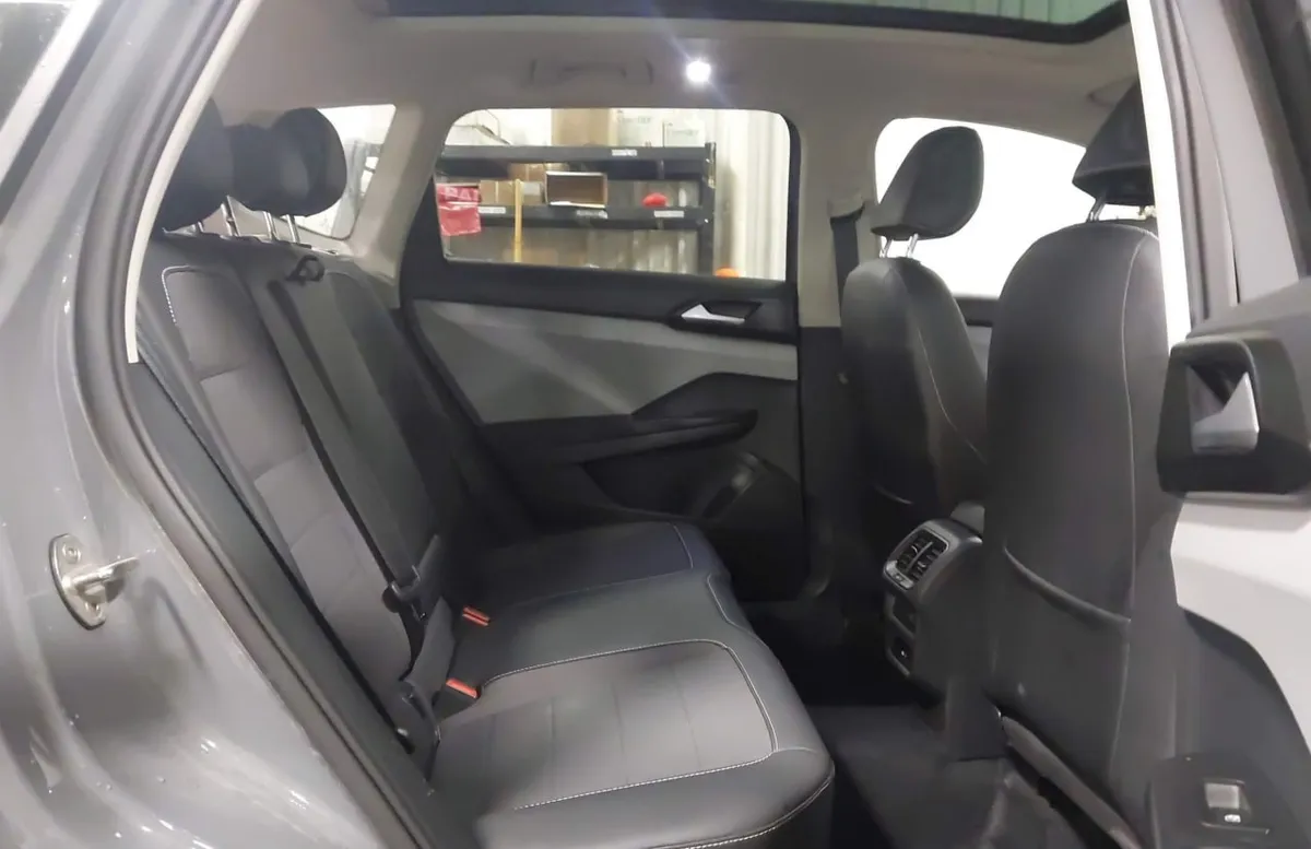 VOLKSWAGEN TAOS SE 2022