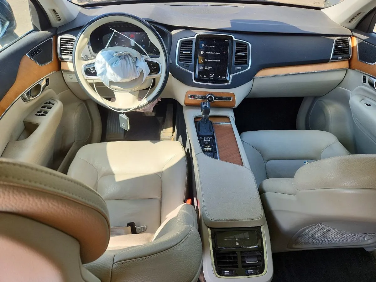 VOLVO XC90 MOMENTUM 2021