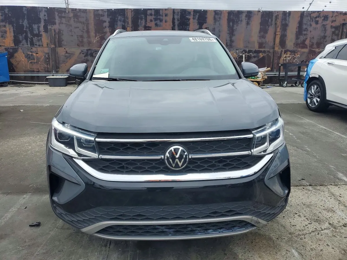 VOLKSWAGEN TAOS SEL 2021