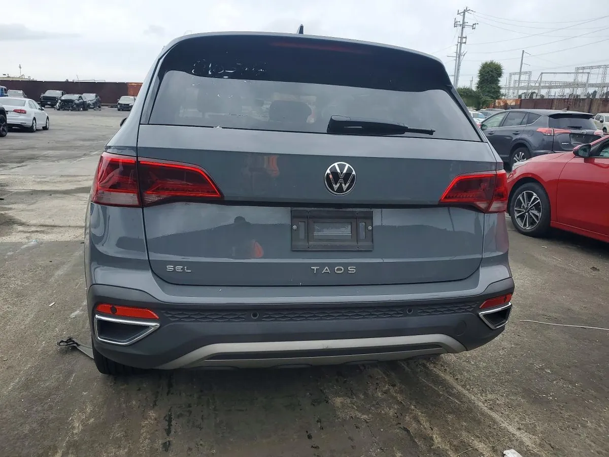 VOLKSWAGEN TAOS SEL 2021