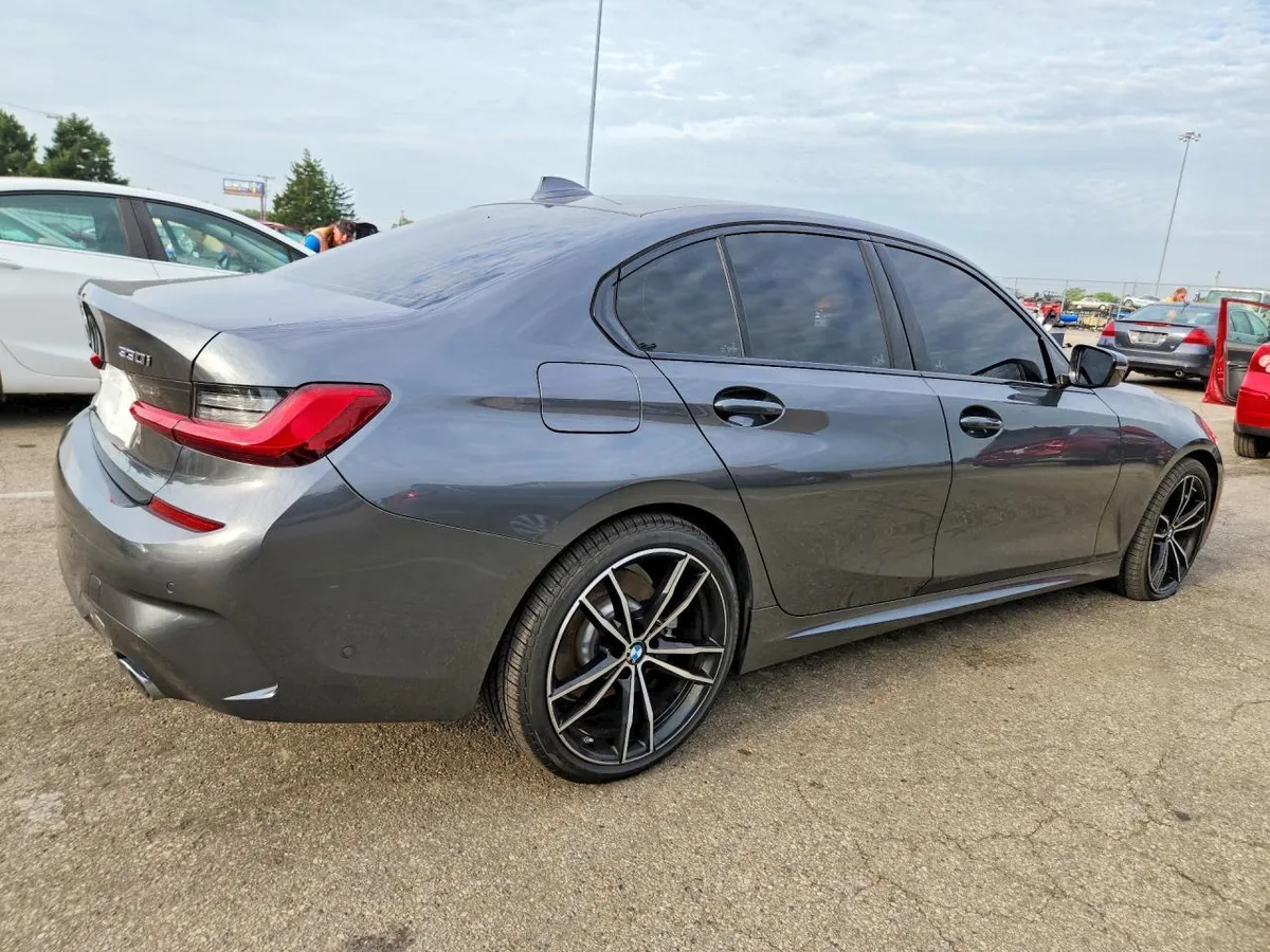 BMW 330XI 2018