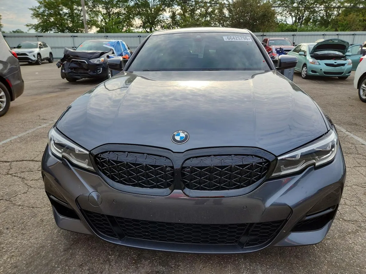 BMW 330XI 2018