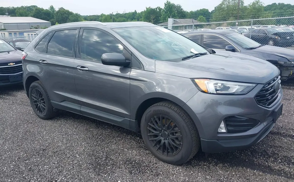 FORD EDGE SEL 2022