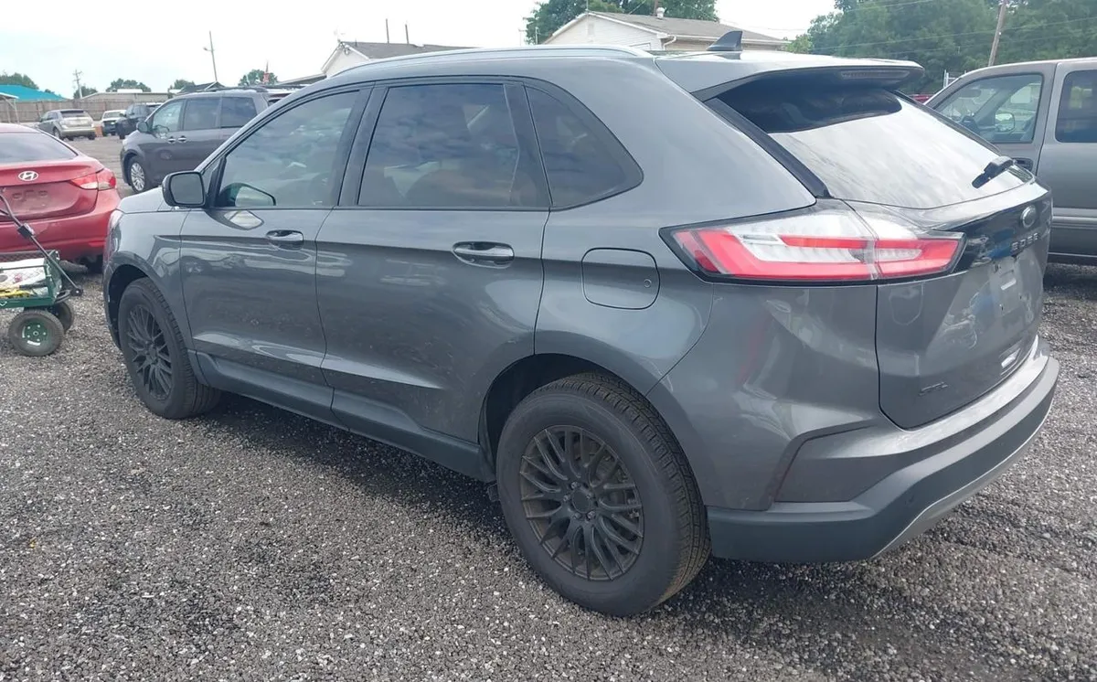 FORD EDGE SEL 2022