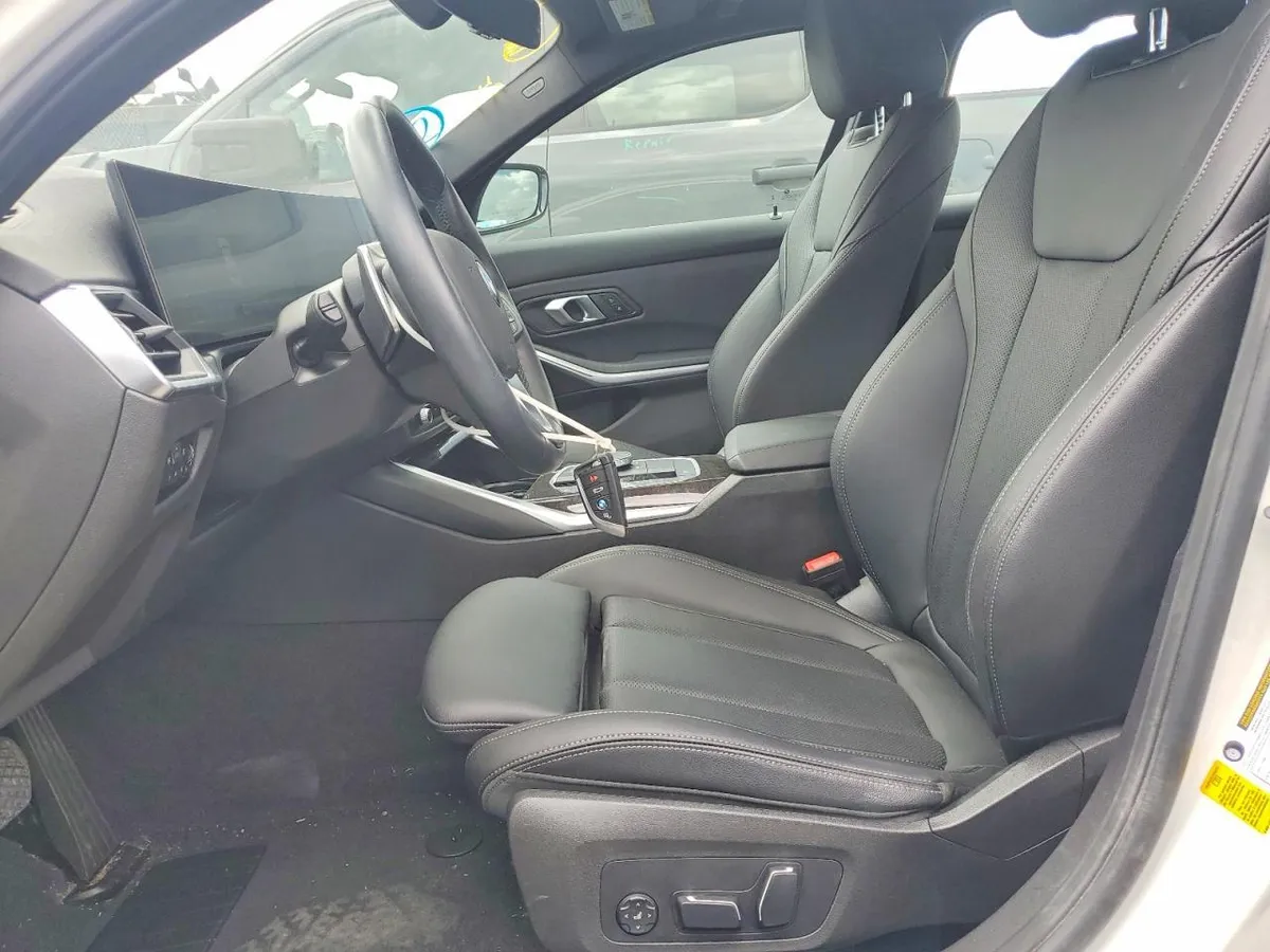 BMW 330I 2023