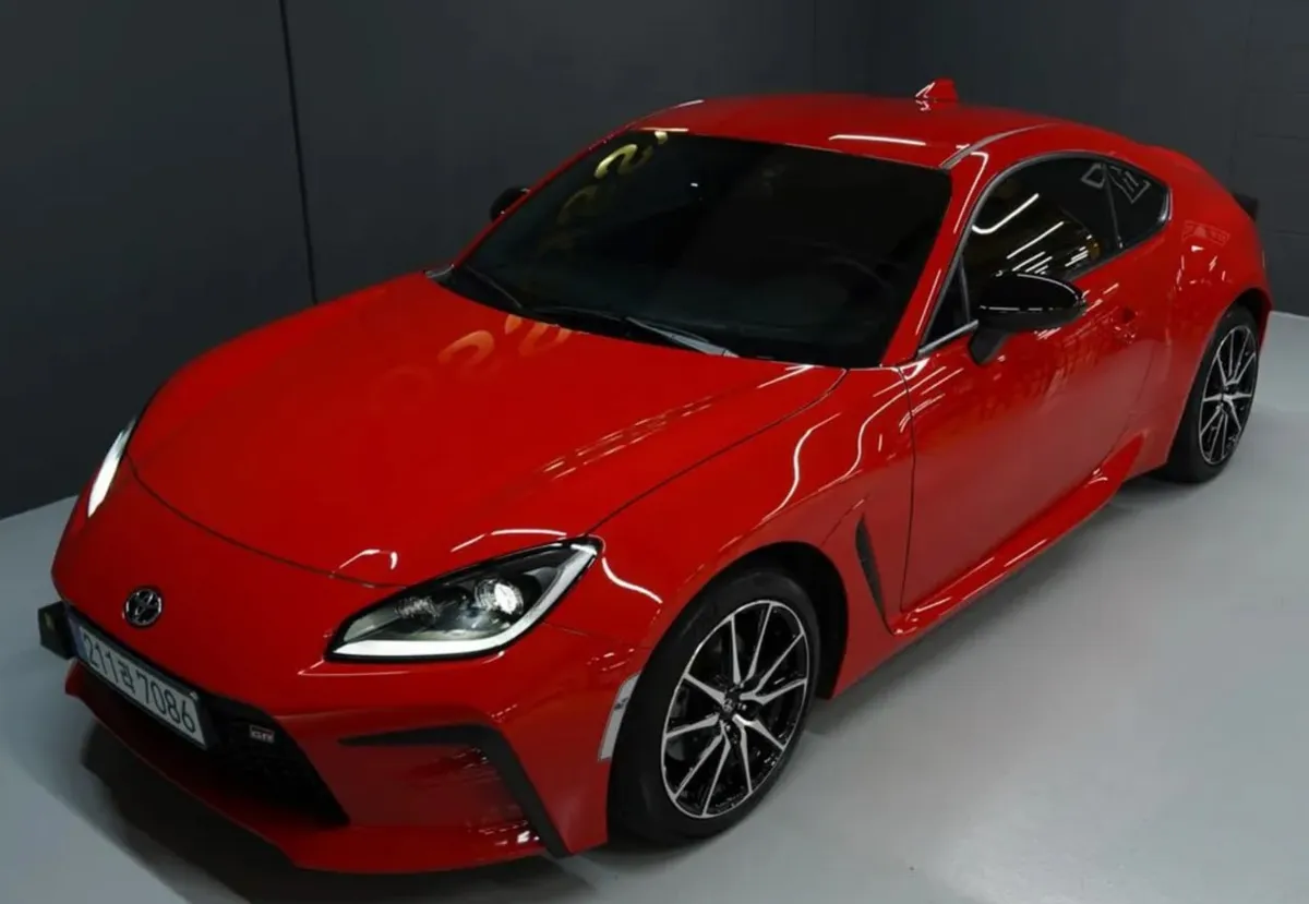 TOYOTA GR86 2024